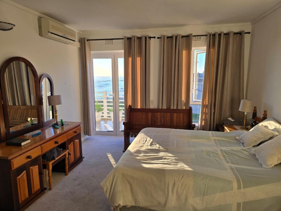 3 Bedroom Property for Sale in Harbour Island Western Cape